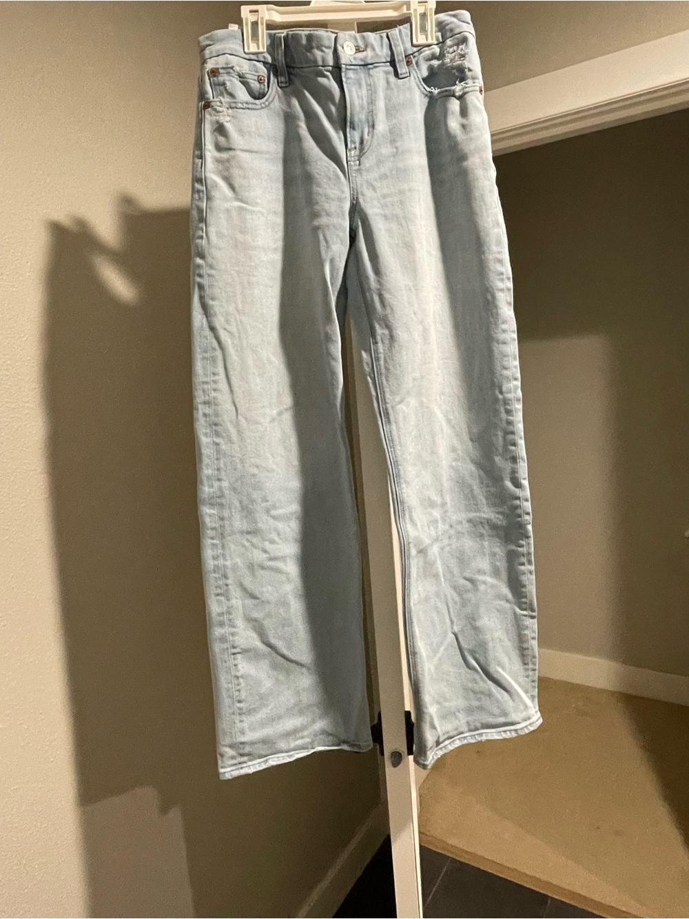 American Eagle Outfitters Light Blue Stretch Jeans